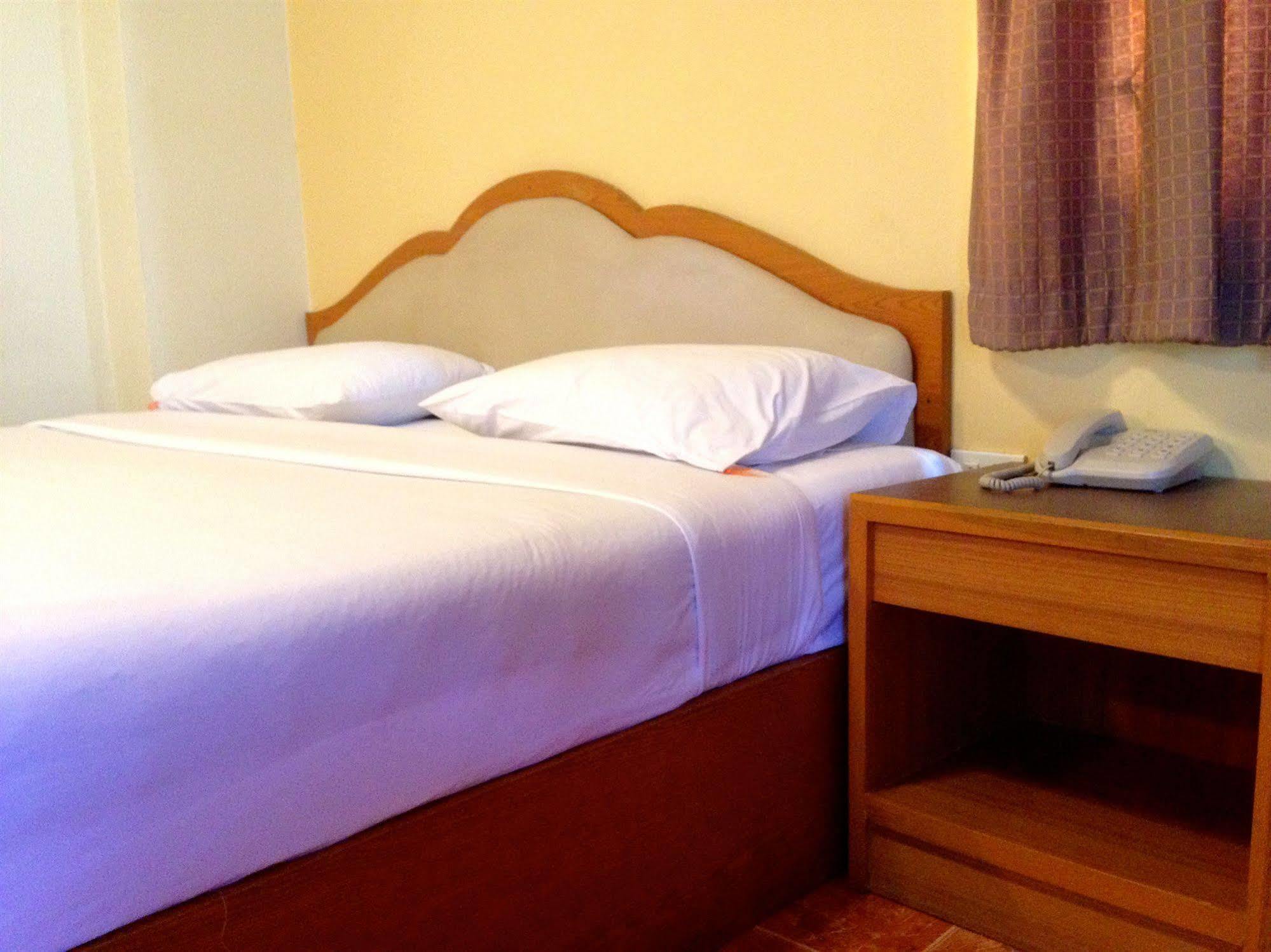 Cherry Hotel Pattaya Ngoại thất bức ảnh