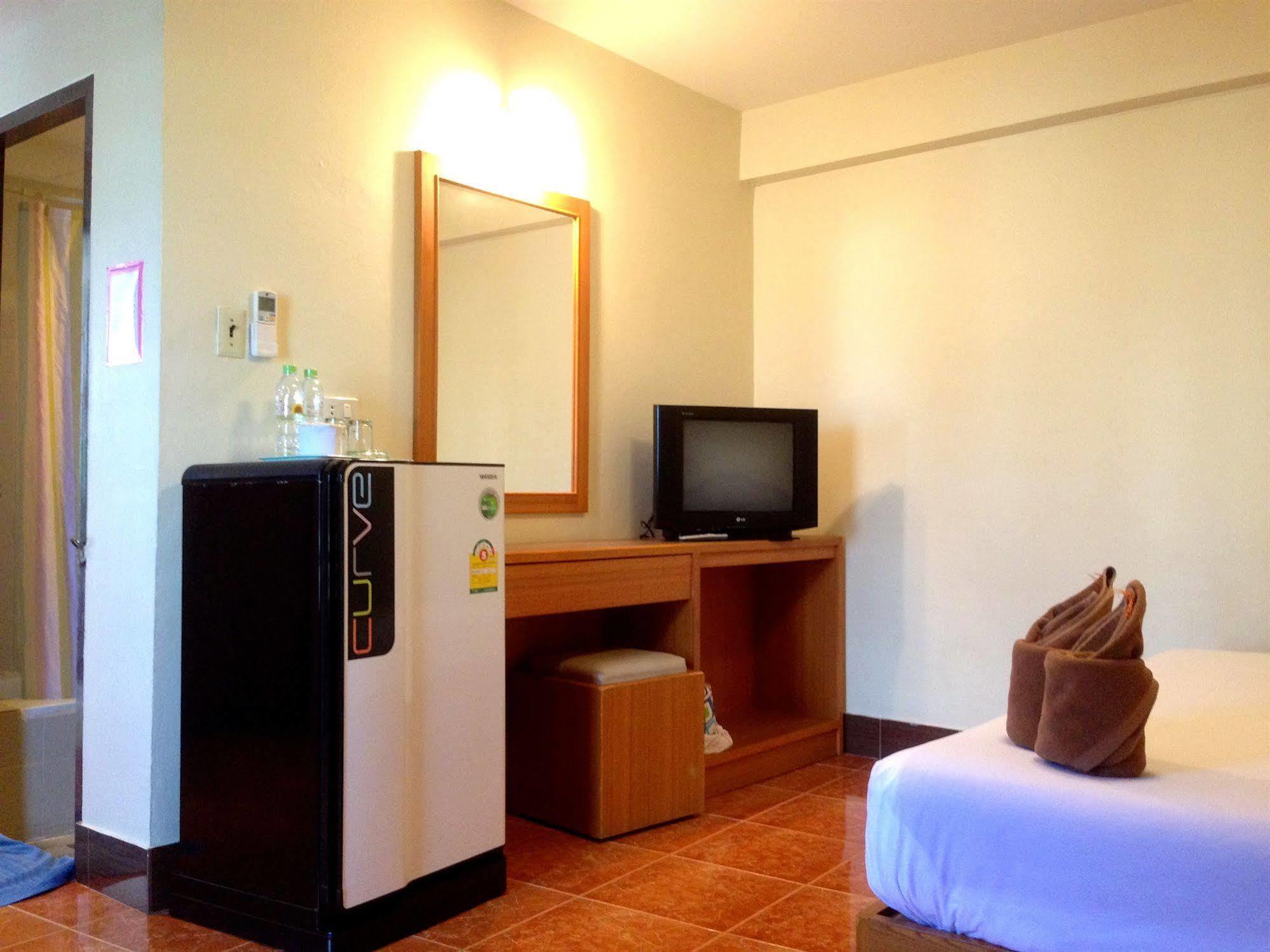 Cherry Hotel Pattaya Ngoại thất bức ảnh